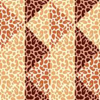 Abstract leopard skin mosaic seamless pattern design. Geometric animal skin endless background. Vintage cheetah fur wallpaper. vector