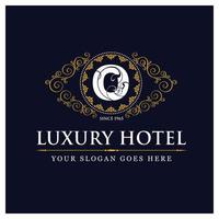 diseño de hotel de lujo con logo y vector de tipografía