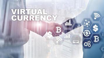 cambio de moneda virtual, concepto de inversión. símbolos de moneda en una pantalla virtual. Fondo de tecnología financiera. foto