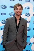 david cook llegando al final de la temporada 8 de amerian idol en el teatro nokia en los angeles, ca el 20 de mayo de 2009 foto