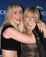 LOS ANGELES, OCT 30 - Natasha Bedingfield, Carly Simon at the Oceana s Partners Awards Gala 2013 at Beverly Wilshire Hotel on October 30, 2013 in Beverly Hills, CA photo