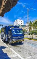 playa del carmen quintana roo mexico 2022 varios camiones mexicanos transportadores camionetas carros de entrega en mexico. foto