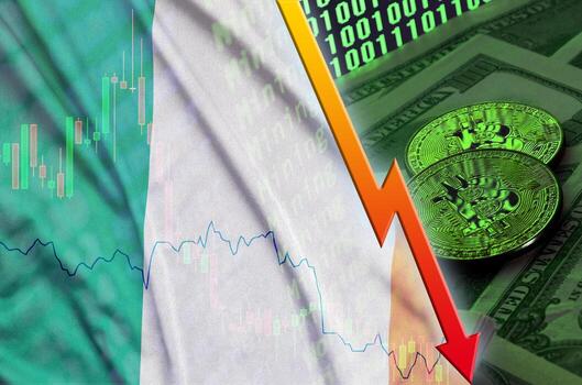 bandera irlandesa y tendencia descendente de criptomonedas con dos bitcoins en billetes de dólar y visualización de código binario foto