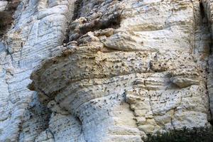 textura de piedras grandes y rocas de montaña. foto