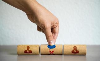 The mediator changes the conflict through dialogue between opponents. Negotiations and the search for a compromise. Arbitration in relationships. Dispute resolution. Cooperation instead of competition photo