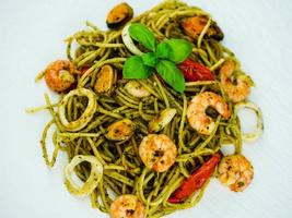 Spaghetti frutti di mare pasta with a seafood mix an Italien speciality photo