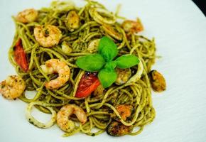 Spaghetti frutti di mare pasta with a seafood mix an Italien speciality photo