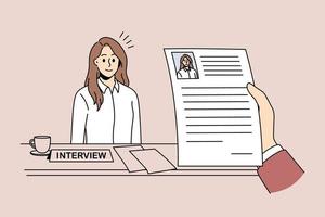 concepto de caza de cabezas y recursos humanos. mujer joven solicitante de empleo candidata sentada y pasando por una entrevista con la mano del gerente con su currículum ilustración vectorial vector