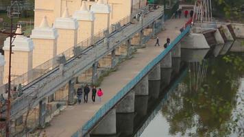 people walk on the dike video