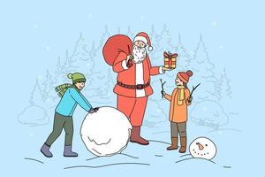 Papá Noel sonriente saludando a los niños al aire libre con regalos de año nuevo. feliz padre navidad felicitar a los niños jugando afuera con regalos en las vacaciones de invierno. ilustración vectorial plana. vector