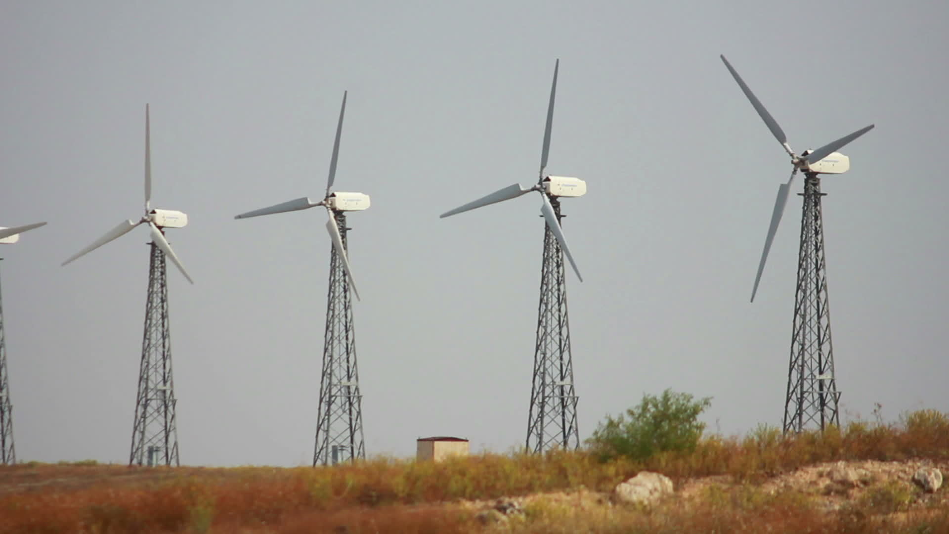 wind turbines spinning in the wind 13531149 Stock Video at Vecteezy