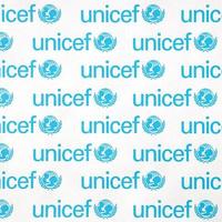 ternopil, ucrania - 2 de mayo de 2022 logotipo de unicef en papel. Unicef es un programa de las Naciones Unidas que brinda asistencia humanitaria y de desarrollo a niños y madres. foto