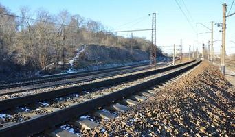 paisaje ferroviario de invierno foto