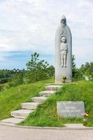 monumento a sergio de radonezh foto