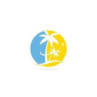 diseño de icono de logotipo de viaje de playa. plantilla de logotipo de viaje. palmera con vector de plantilla de logotipo de ola oceánica.