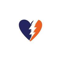 logotipo del corazón del trueno, señal eléctrica con un corazón, elemento de diseño del logotipo de la energía del amor, rayo en el diseño del logotipo en forma de corazón vector