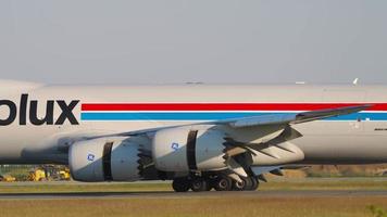 NOVOSIBIRSK, RUSSIAN FEDERATION JUNE 10, 2020 - Cargolux Boeing 747 LX VCN landing and braking. Tolmachevo Airport, Novosibirsk video