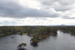 el río murray, es un río en el sureste de australia. es el río más largo de australia con 2508 km y cubre aproximadamente una séptima parte del área de australia. foto