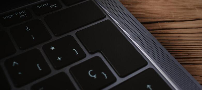 banner de teclado con botón en blanco para maqueta. Internet de las Cosas. información de datos. plantilla de tecnología. fondo tecnológico con espacio de copia. foto