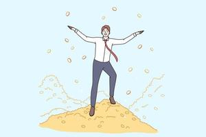 riqueza, buen salario, concepto de éxito. joven hombre de negocios feliz y sonriente corriendo en un montón de monedas de oro con las manos levantadas balanceándose en la ilustración de vector de ganancias de dinero