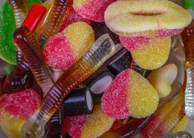 caramelos de colores multicolores foto