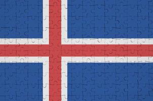 la bandera de islandia se representa en un rompecabezas doblado foto