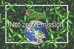 concepto de cero emisiones netas. ama la tierra, salva el medio ambiente foto