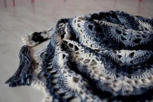 Knitted white-blue handkerchief for girl. Knitted shawl photo