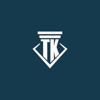 logotipo de monograma inicial tk para bufete de abogados, abogado o defensor con diseño de icono de pilar vector