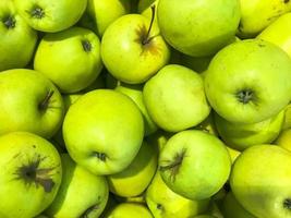 Beautiful green ripe southern natural sweet vitamin delicious oriental bright apples, fruits. Texture, background photo