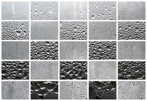 un collage de muchos fragmentos diferentes de vidrio, decorado con gotas de lluvia del condensado. tonos blanco y negro foto
