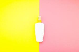 Sunscreen blank bottle mockup photo