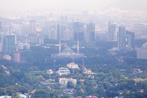 la mezquita del territorio federal en kuala lumpur foto