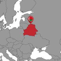 pin mapa con bandera de Bielorrusia en el mapa mundial. ilustración vectorial vector