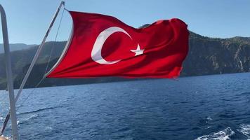 voyage. kemer de dinde. drapeau national turc video