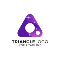 Ilustración de vector de diseño de logotipo multicolor triángulo abstracto