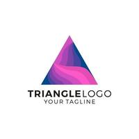 Ilustración de vector de diseño de logotipo multicolor triángulo abstracto