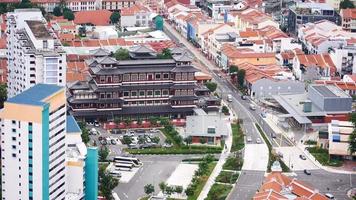 vista aérea del distrito de little india en singapur video