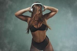 Beautiful Fitness Woman photo