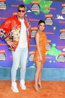 LOS ANGELES - APR 9 - Rob Gronkowski, Miranda Cosgrove at the 2022 Kids Choice Awards at Barker Hanger on April 9, 2022 in Santa Monica, CA photo