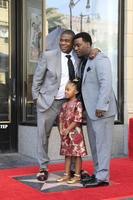 los angeles - 10 de abril - tracy morgan, tracy morgan jr, maven morgan en la ceremonia de la estrella de tracy morgan en el paseo de la fama de hollywood el 10 de abril de 2018 en los angeles, ca foto