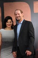 los angeles, 8 de mayo - bill cowher en el estreno de godzilla en dolby theater el 8 de mayo de 2014 en los angeles, ca foto