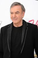 las vegas, 22 de mayo - neil diamond llegando a los premios billboard music awards 2011 en mgm grand garden arena el 22 de mayo de 2010 en las vegas, nv foto