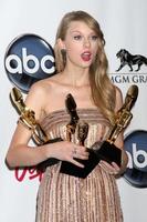 LAS VEGAS, MAY 22 - Taylor Swift in the Press Room of the 2011 Billboard Music Awards at MGM Grand Garden Arena on May 22, 2010 in Las Vegas, NV photo