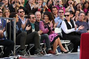 los angeles, 8 de diciembre - orlando bloom, elijah wood, evangeline lilly en la ceremonia del paseo de la fama de peter jackson hollywood en el teatro dolby el 8 de diciembre de 2014 en los angeles, ca foto