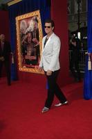 los angeles, 11 de marzo - jim carrey llega al estreno mundial del increíble burt wonderstone en el teatro chino el 11 de marzo de 2013 en los angeles, ca foto