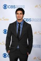 los angeles, 18 de mayo - elyes gabel en la cbs summer soiree 2015 en el hotel de londres el 18 de mayo de 2015 en west hollywood, ca foto