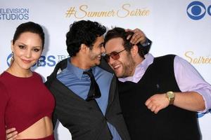 los angeles, 18 de mayo - katharine mcphee, elyes gabel, ari stidham en la cbs summer soiree 2015 en el hotel de londres el 18 de mayo de 2015 en west hollywood, ca foto