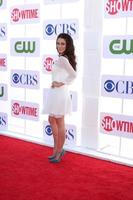 los angeles, 29 de julio - jessica lowndes llega a la fiesta tca de verano 2012 de cbs, cw y showtime en el estacionamiento adyacente del hotel beverly hilton el 29 de julio de 2012 en beverly hills, ca foto