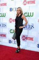 los angeles, 29 de julio - megyn price llega a la fiesta tca de verano de 2012 de cbs, cw y showtime en el estacionamiento adyacente del hotel beverly hilton el 29 de julio de 2012 en beverly hills, ca foto